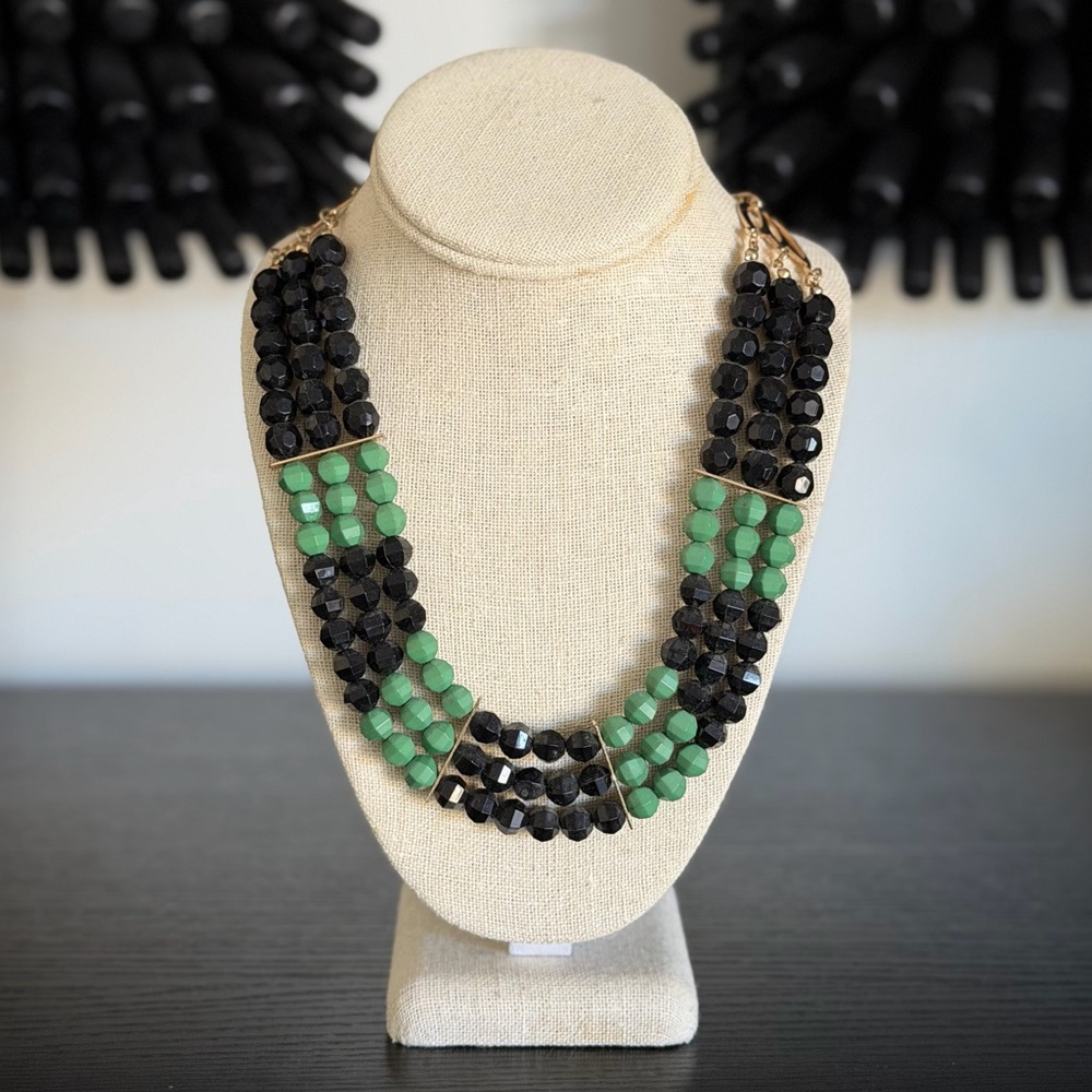 Elegant Black and Green Multi-Faceted Beaded 3 Strand Necklace